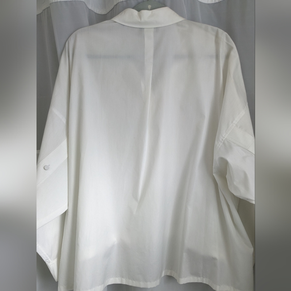 Armani Collared High-Low Top w/ Front Drawstring - Picture 5 of 7
